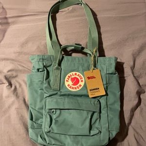 Fjallraven Kanken tote